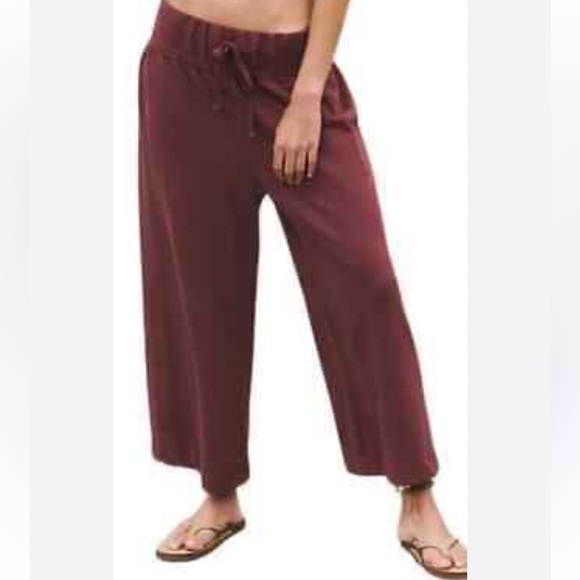 Free People Beach Raw Edge Gaucho Capri Pants - Picture 1 of 4